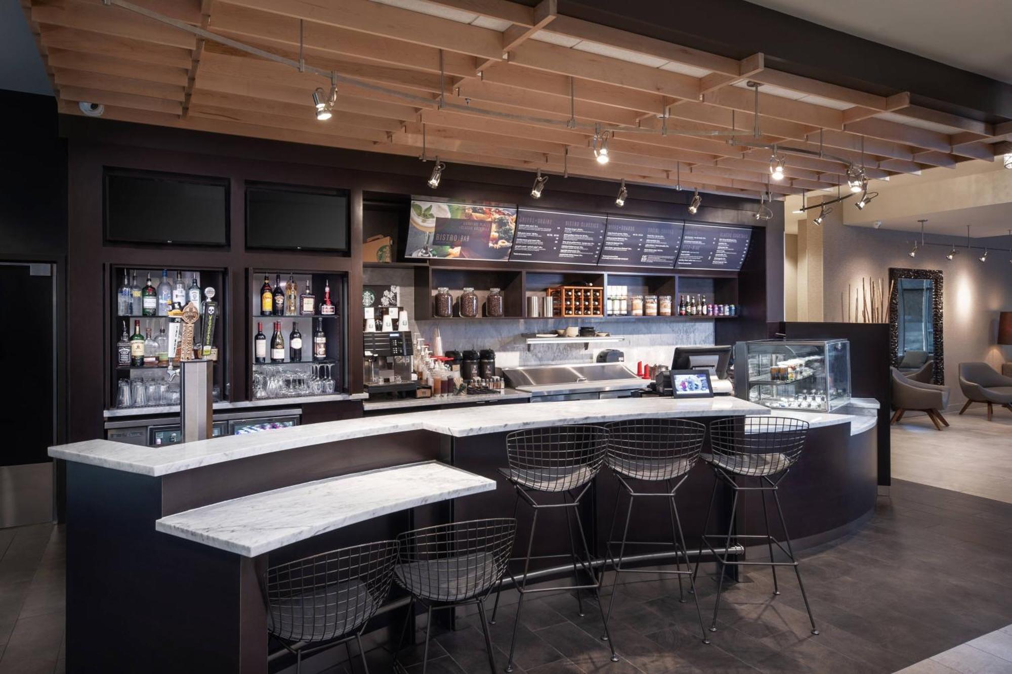 Courtyard By Marriott Baton Rouge Downtown Hotel Bagian luar foto
